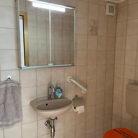 Ruhige Wohnung In Feldrandlage Massenbachhausen Exterior foto